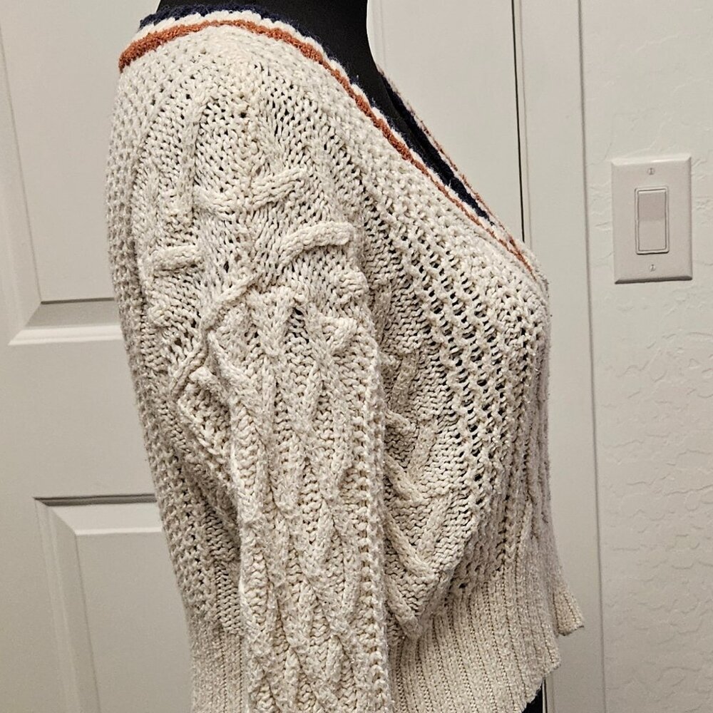 American Eagle Cable Knit Varsity V-Neck Sweater Cream and Copper Blue Accent XS - Picture 7 of 13